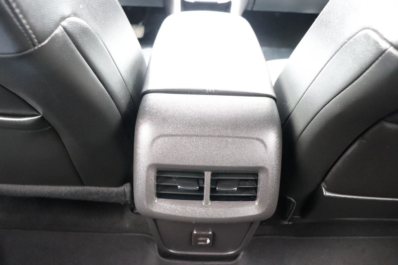 Used 2024 GMC Terrain SLT AWD/4WD image 20