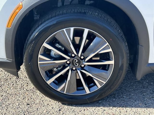 New 2027 INFINITI QX60 Luxe FWD image 10