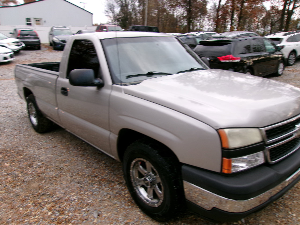 Used 2006 Chevrolet Silverado 1500 W/T image 4