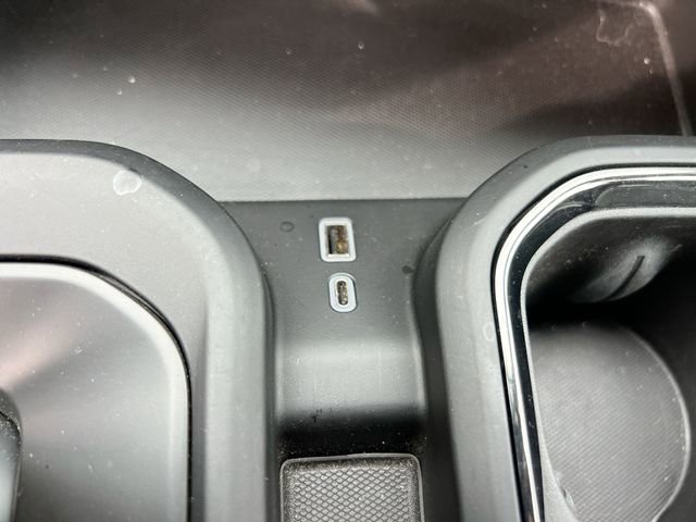 Used 2024 GMC Sierra 1500 AT4 w/ Technology Package image 36