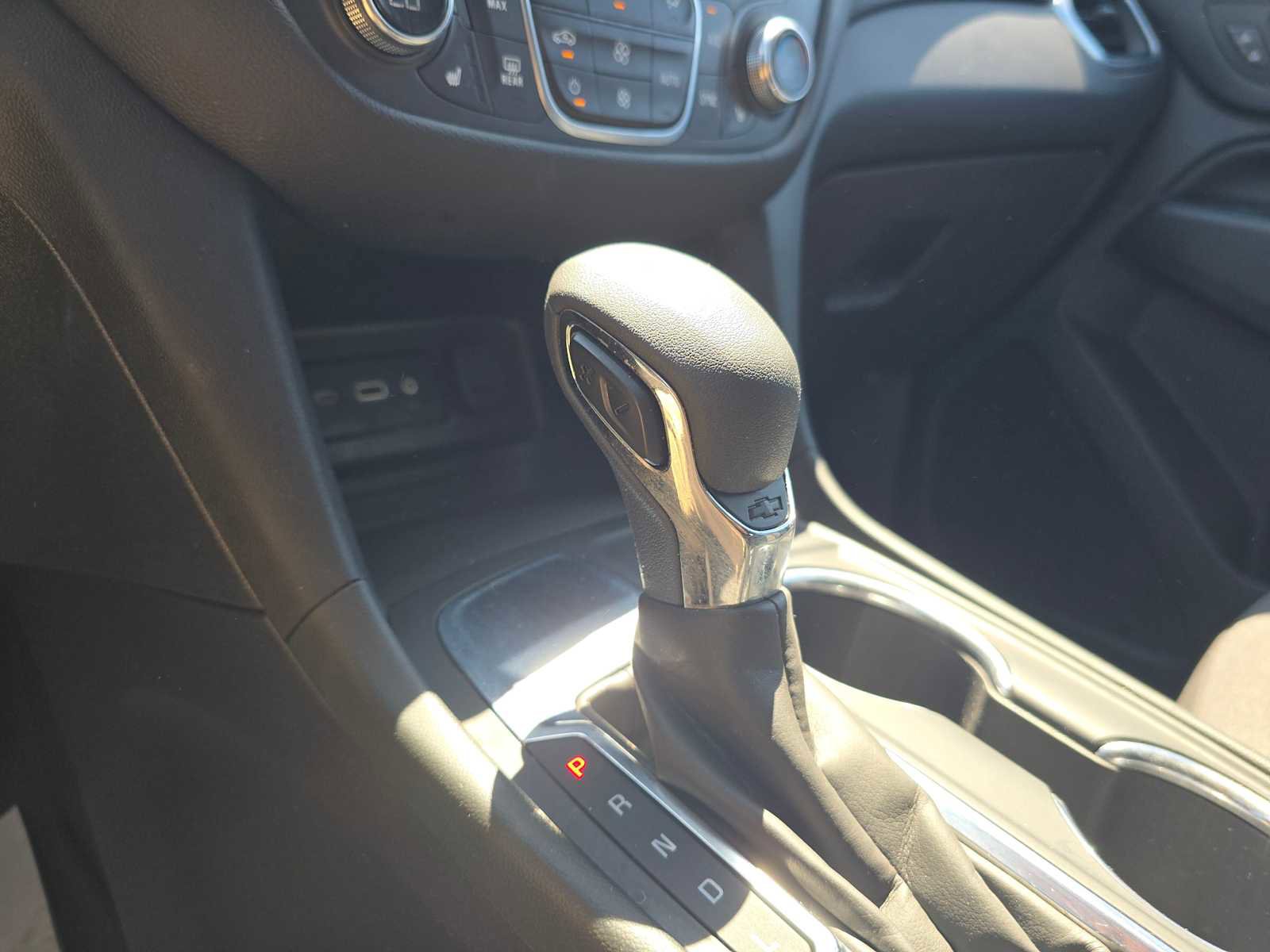 Used 2022 Chevrolet Equinox LT FWD image 32