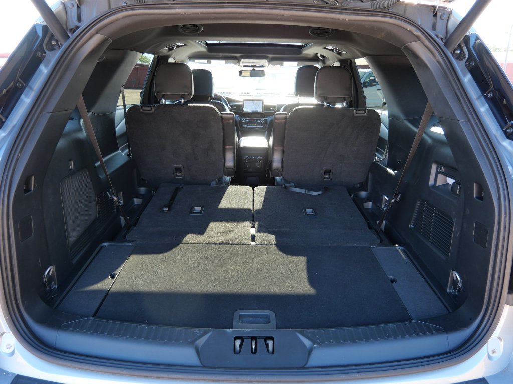 Certified 2023 Ford Explorer ST-Line w/ Class IV Trailer Tow Package AWD/4WD image 9