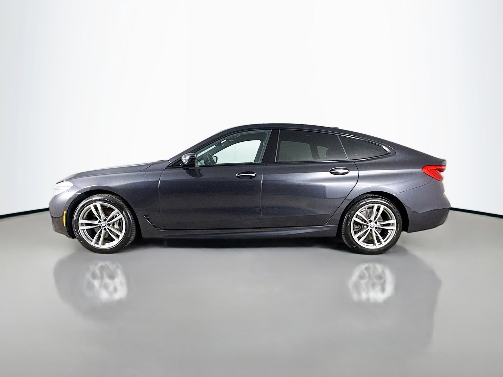 Used 2018 BMW 640i Gran Turismo xDrive image 4