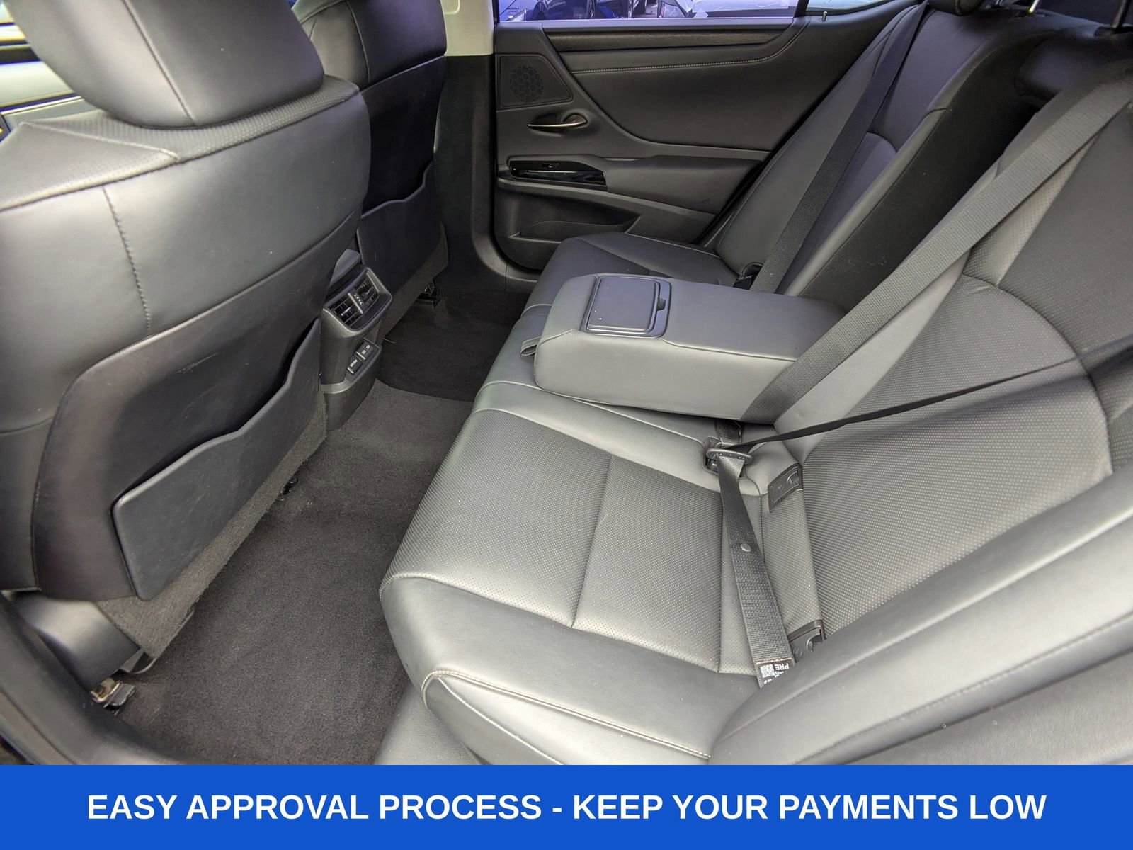 Used 2023 Lexus ES 300h w/ Premium Package image 18