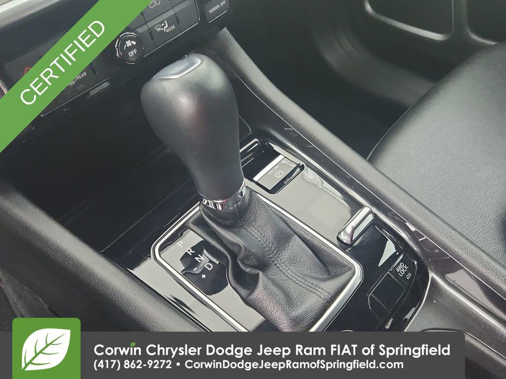 Used 2024 Jeep Compass Latitude image 28