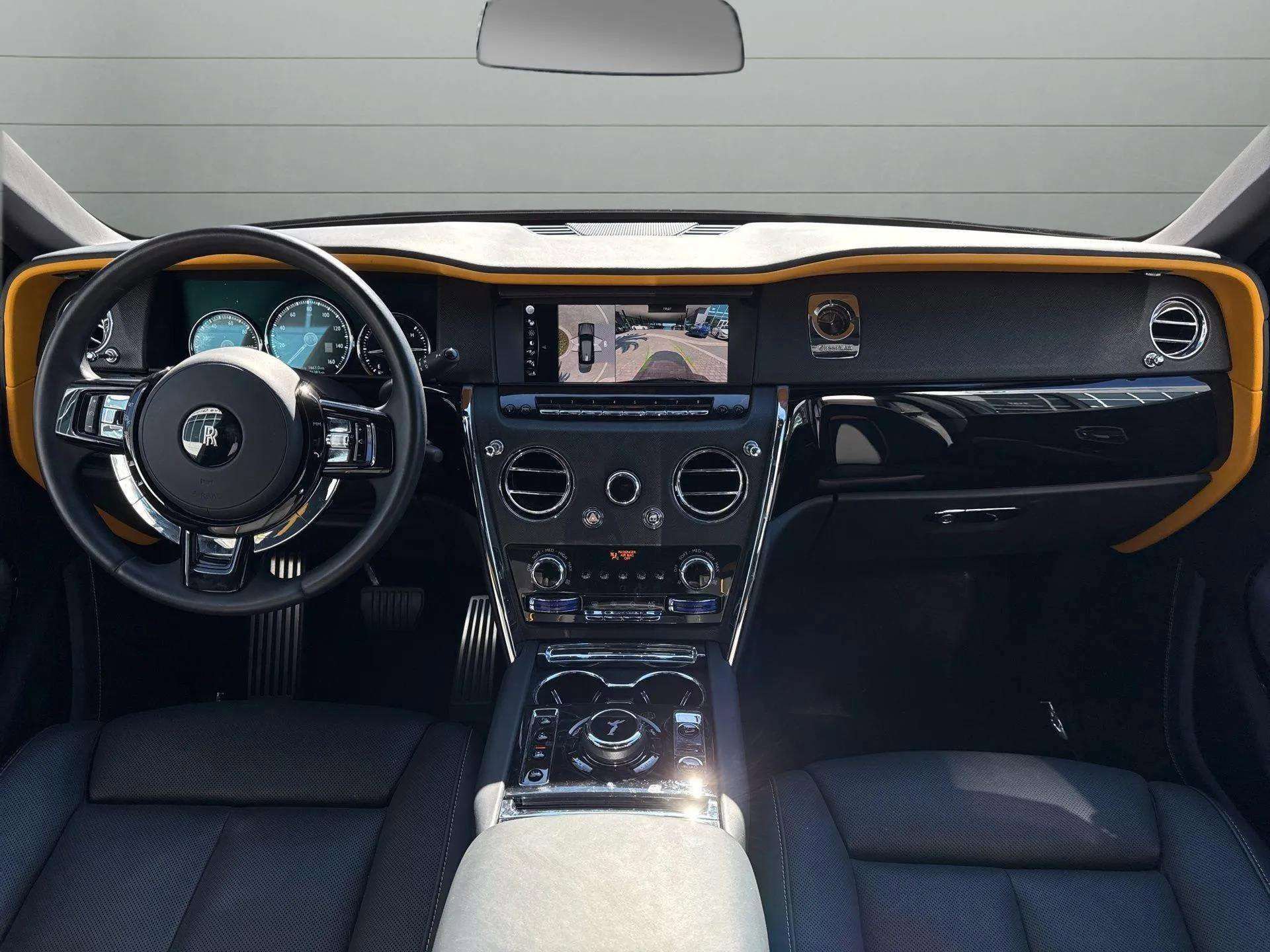 Used 2022 Rolls-Royce Cullinan image 4