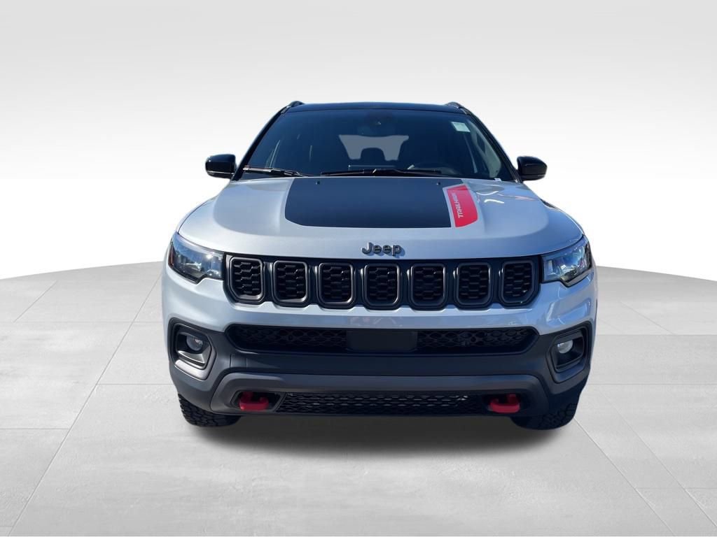 New 2026 Jeep Compass Trailhawk w/ Sun, Sound & Navigation Group image 8