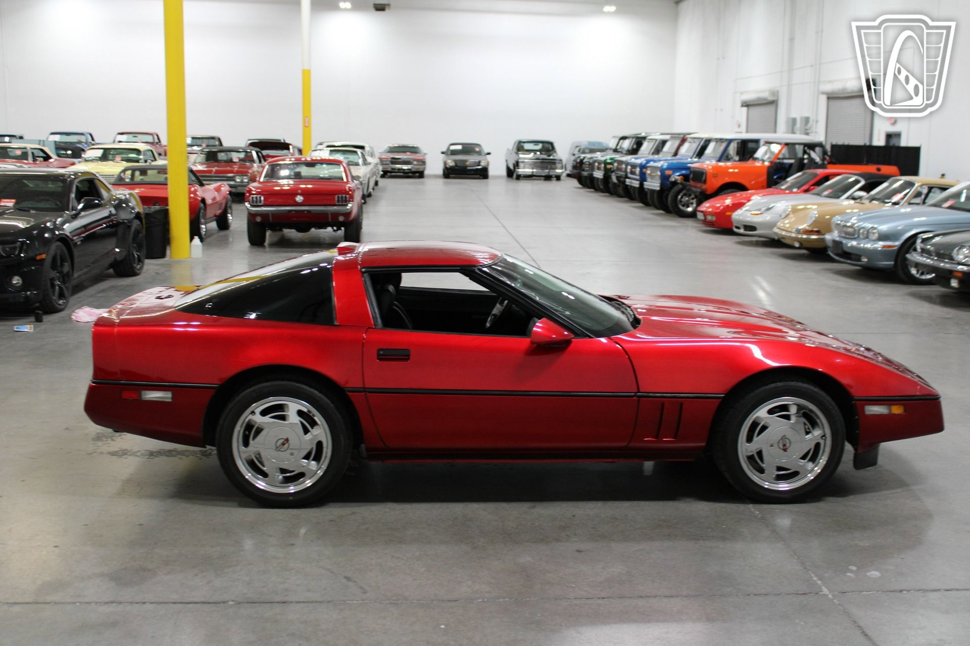 Used 1989 Chevrolet Corvette Coupe RWD image 11