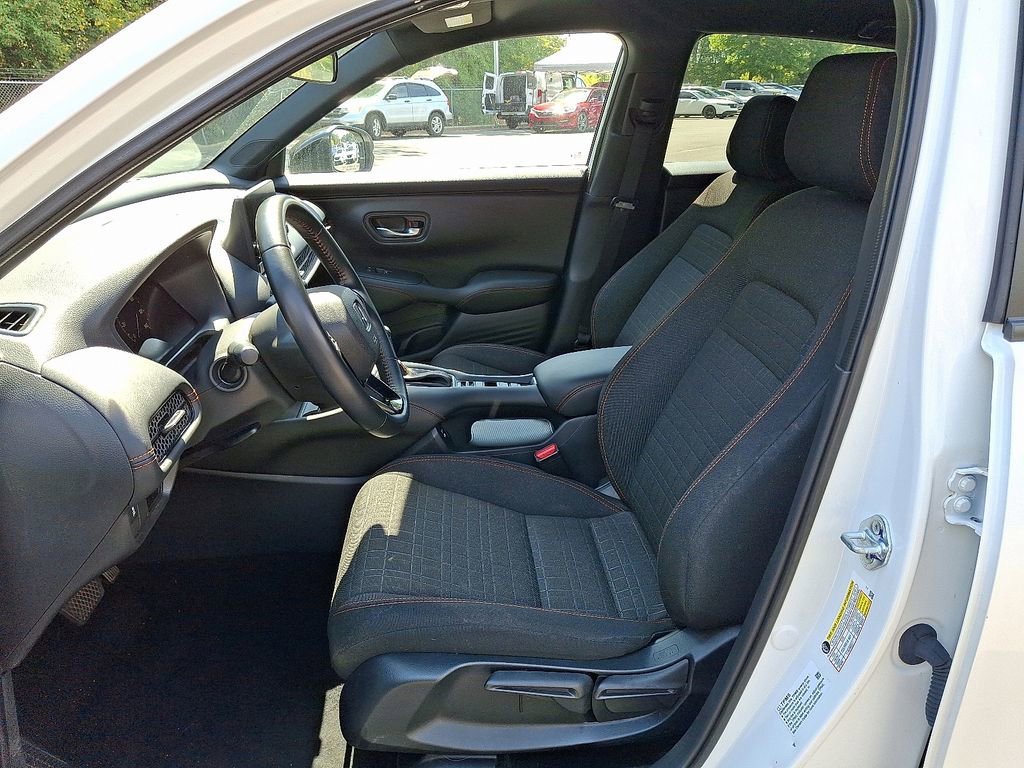 Used 2025 Honda HR-V Sport image 10