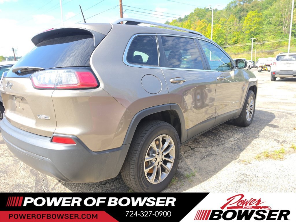 Used 2019 Jeep Cherokee Latitude Plus AWD/4WD image 4