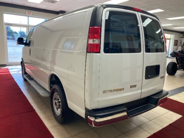Used 2023 GMC Savana 2500 w/ Driver Convenience Package image 3