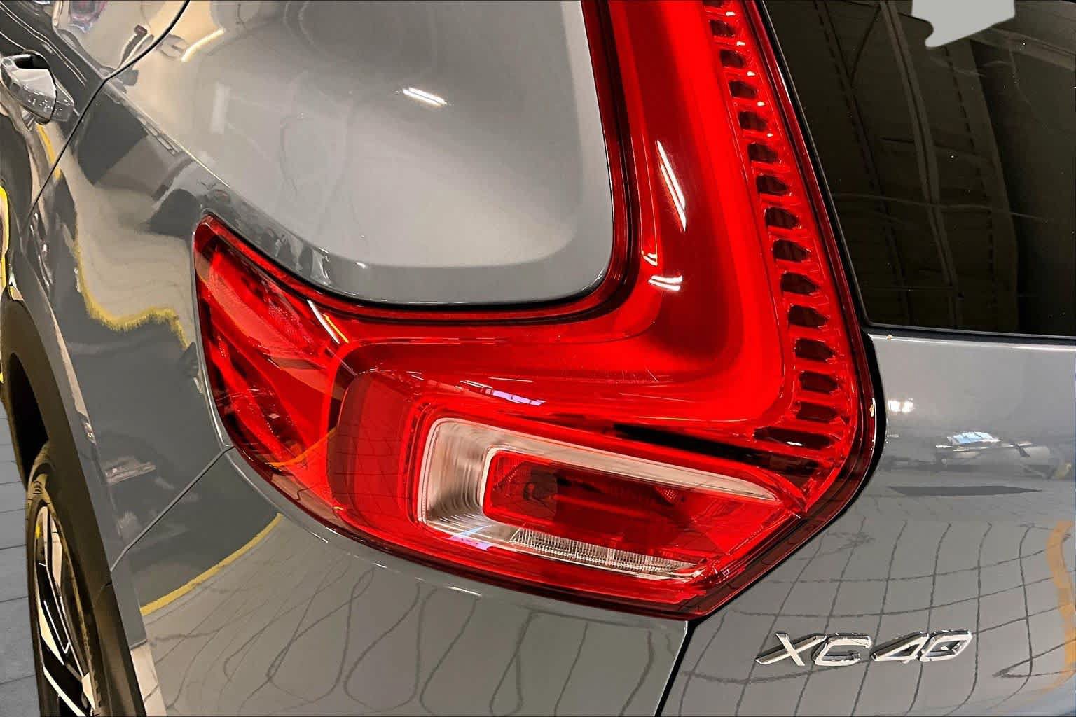 Certified 2023 Volvo XC40 B5 Ultimate w/ Climate Package AWD/4WD image 27