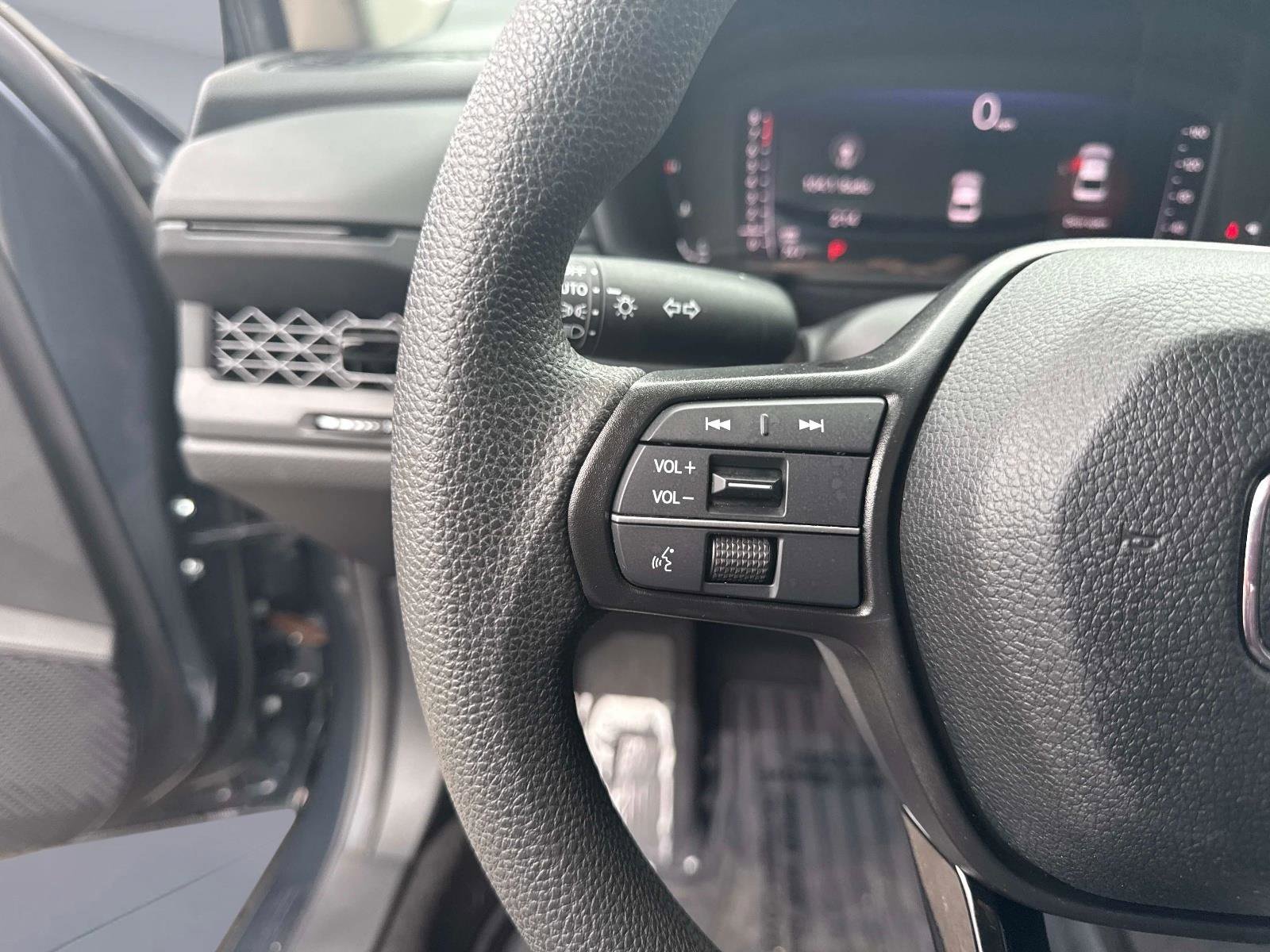 Certified 2024 Honda Accord LX image 30