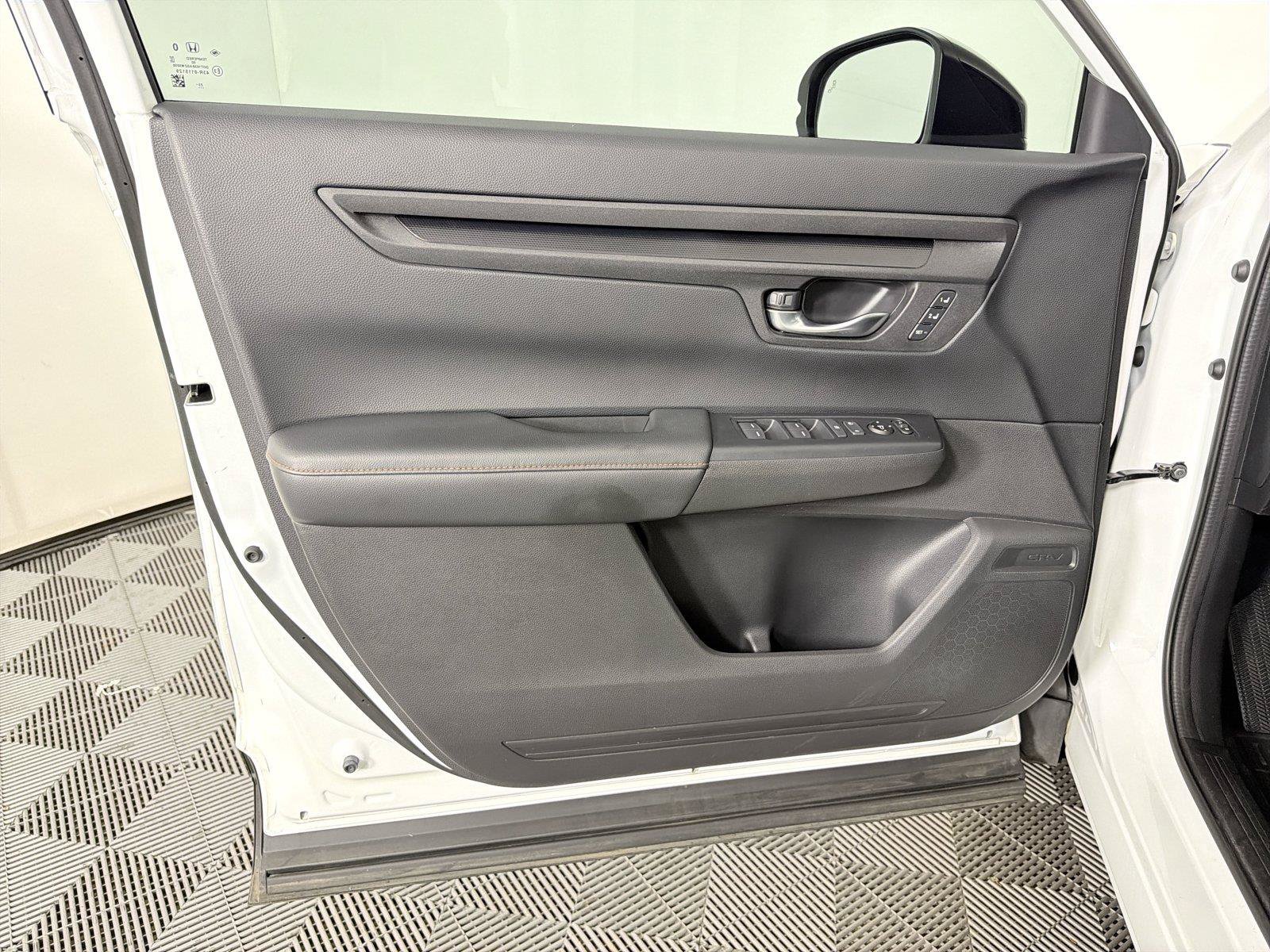 Used 2024 Honda CR-V Sport-L image 8