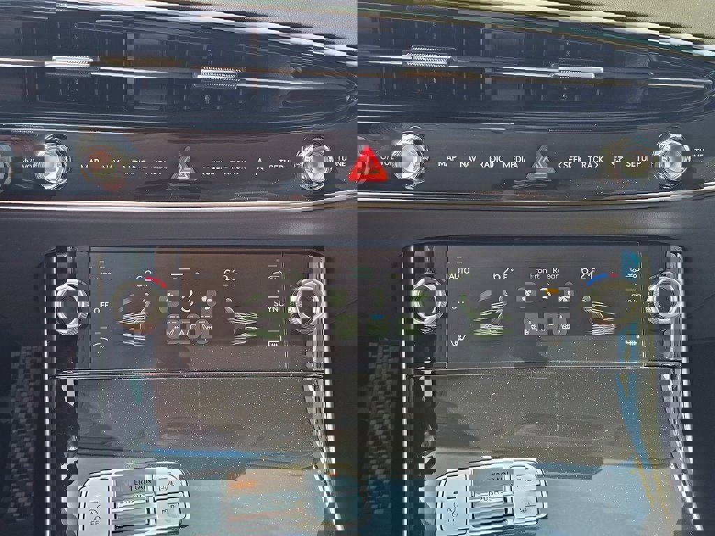 New 2026 Genesis GV70 2.5T image 15