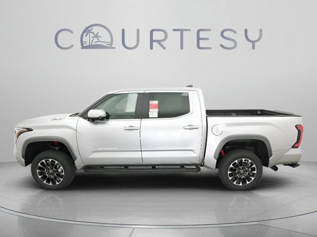 Used 2025 Toyota Tundra Limited AWD/4WD image 5