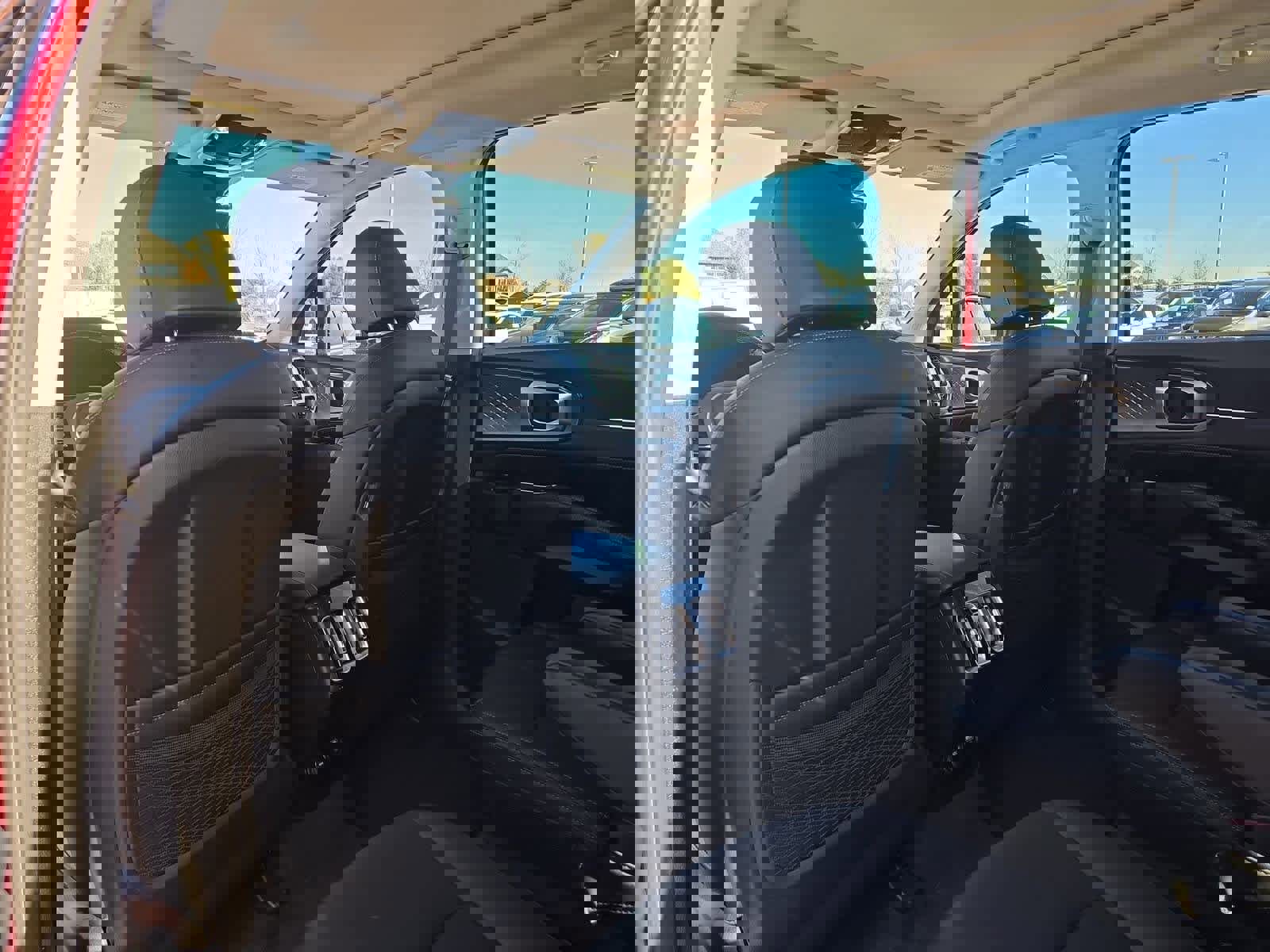 Certified 2022 Kia Sorento SX image 17