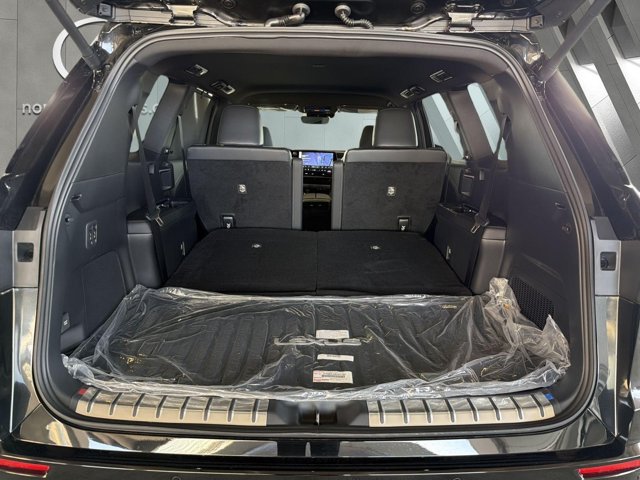 Certified 2026 Lexus TX 500h AWD w/ Technology Package image 22