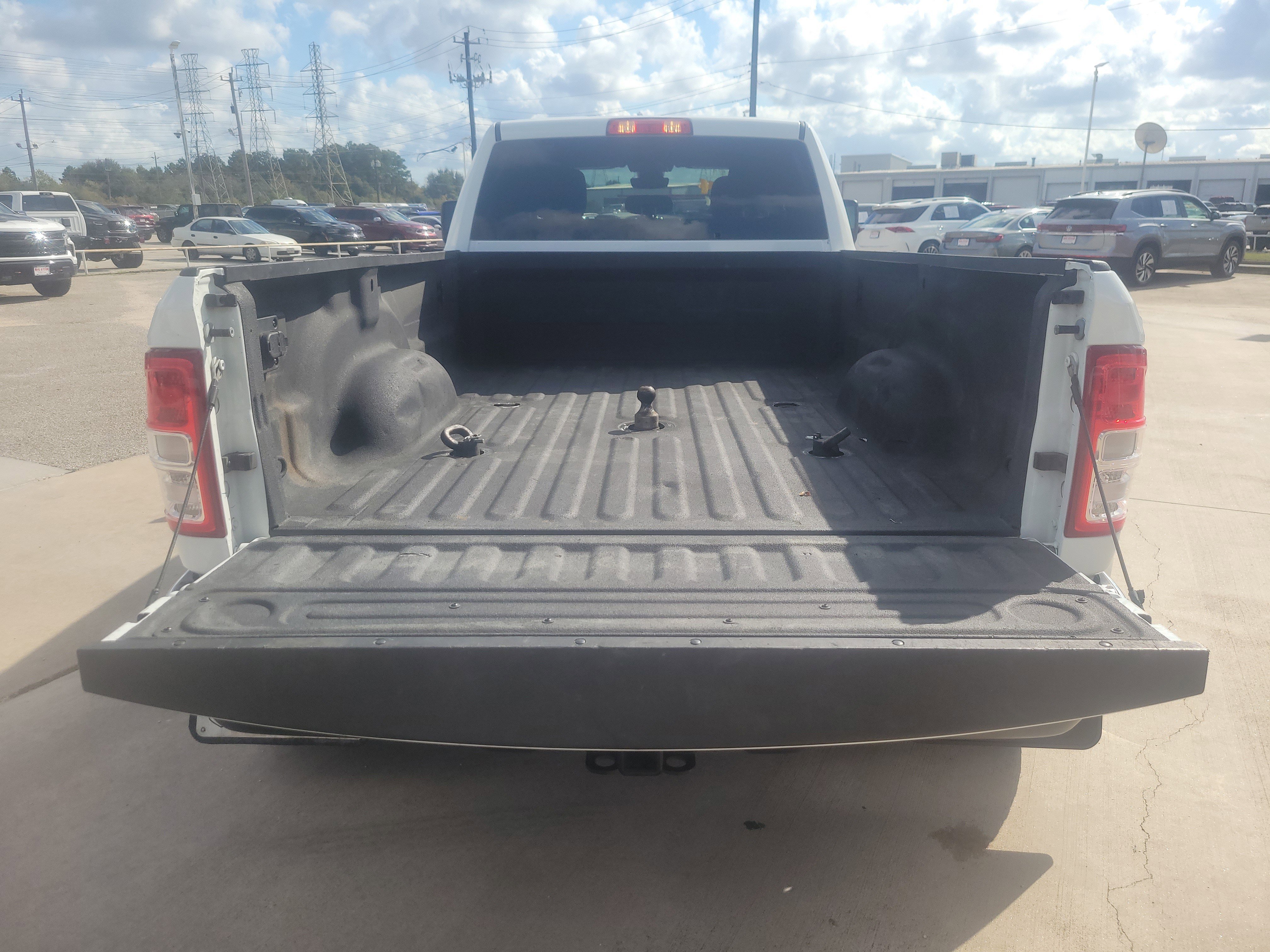 Used 2024 RAM 3500 Big Horn image 29