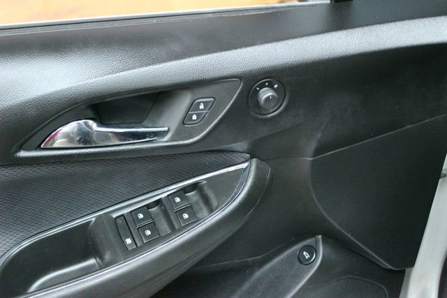 Used 2018 Chevrolet Cruze LT w/ LT Convenience Package FWD image 15