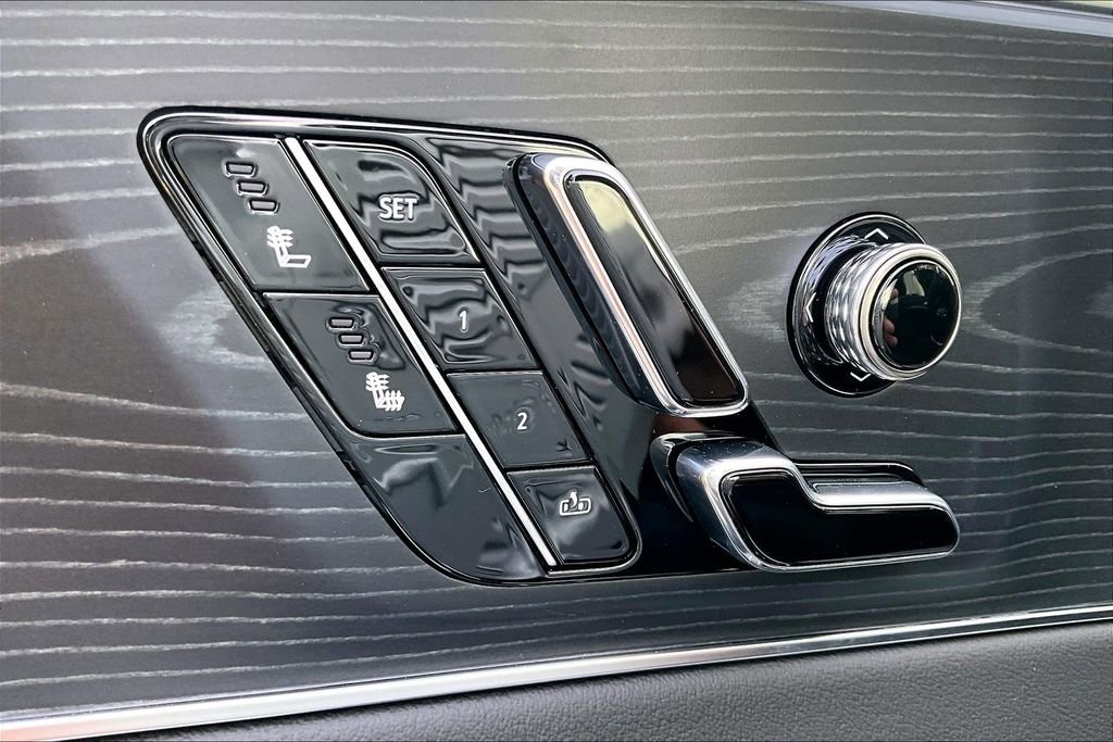 New 2026 Cadillac Lyriq Sport image 20