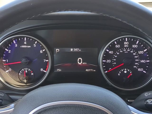 Used 2024 Kia Carnival LX image 33