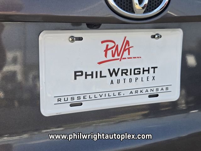 Used 2018 Toyota RAV4 XLE image 17