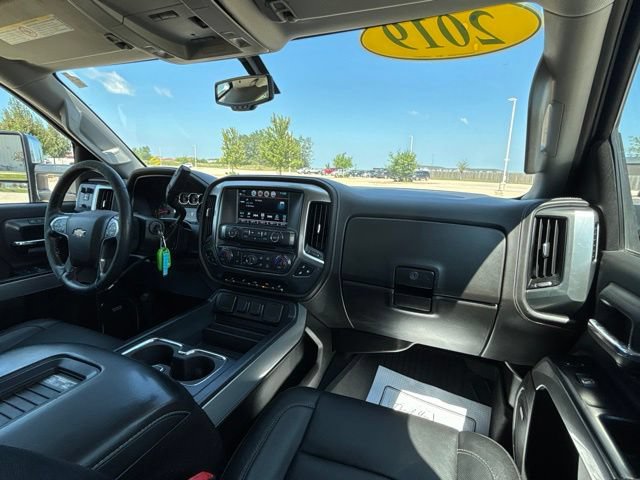 Used 2019 Chevrolet Silverado 2500 LTZ w/ Vortec Plus Package AWD/4WD image 31