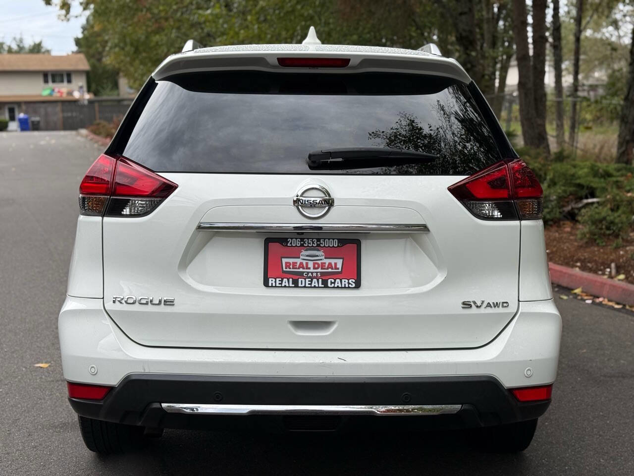 Used 2019 Nissan Rogue SV AWD/4WD image 6