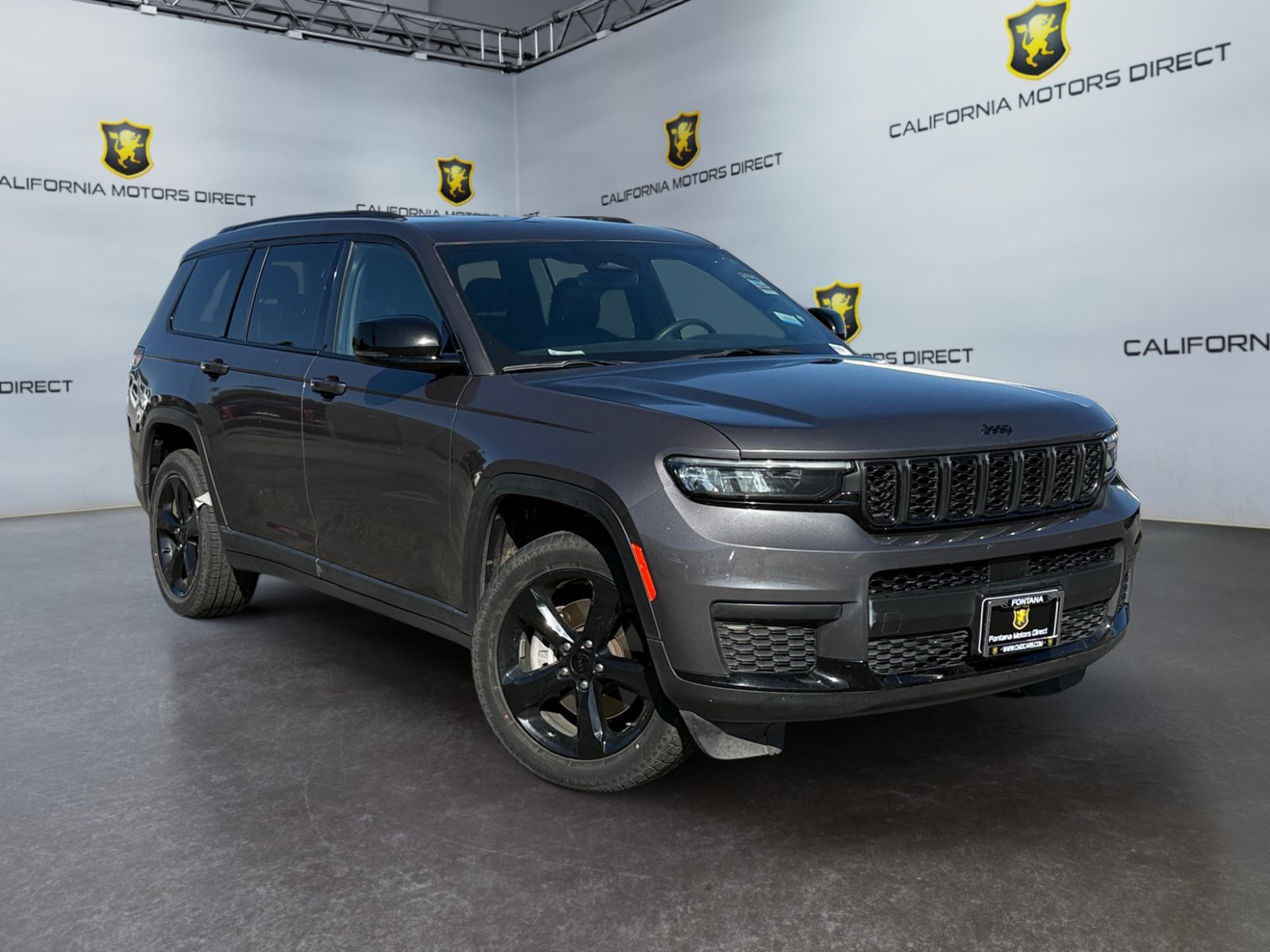 Used 2023 Jeep Grand Cherokee L Laredo AWD/4WD image 5