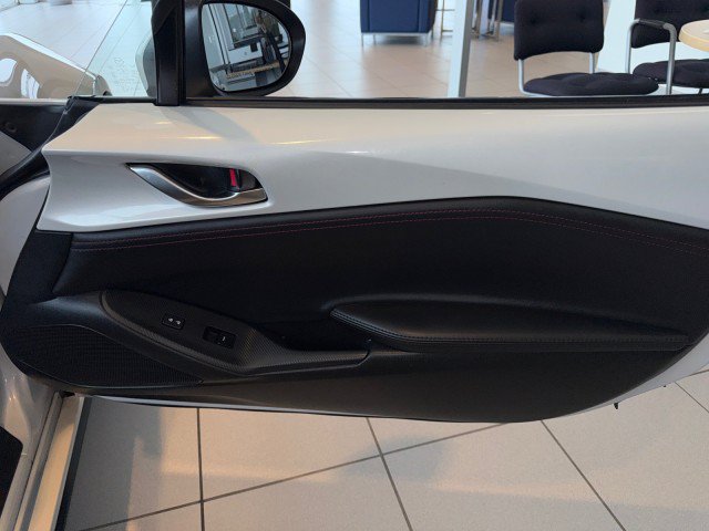 Used 2019 MAZDA MX-5 Miata Grand Touring RWD image 24