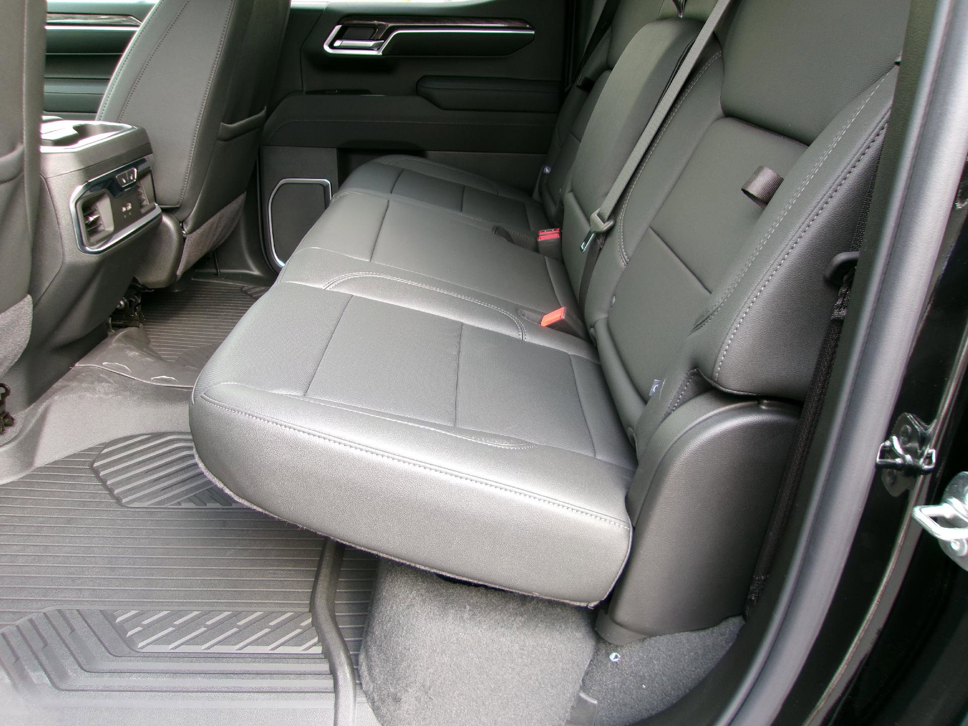 New 2026 Chevrolet Silverado 1500 LTZ w/ LTZ Premium Package image 14