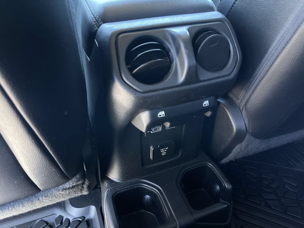 Used 2022 Jeep Gladiator Overland w/ Popular Equipment Package AWD/4WD image 21