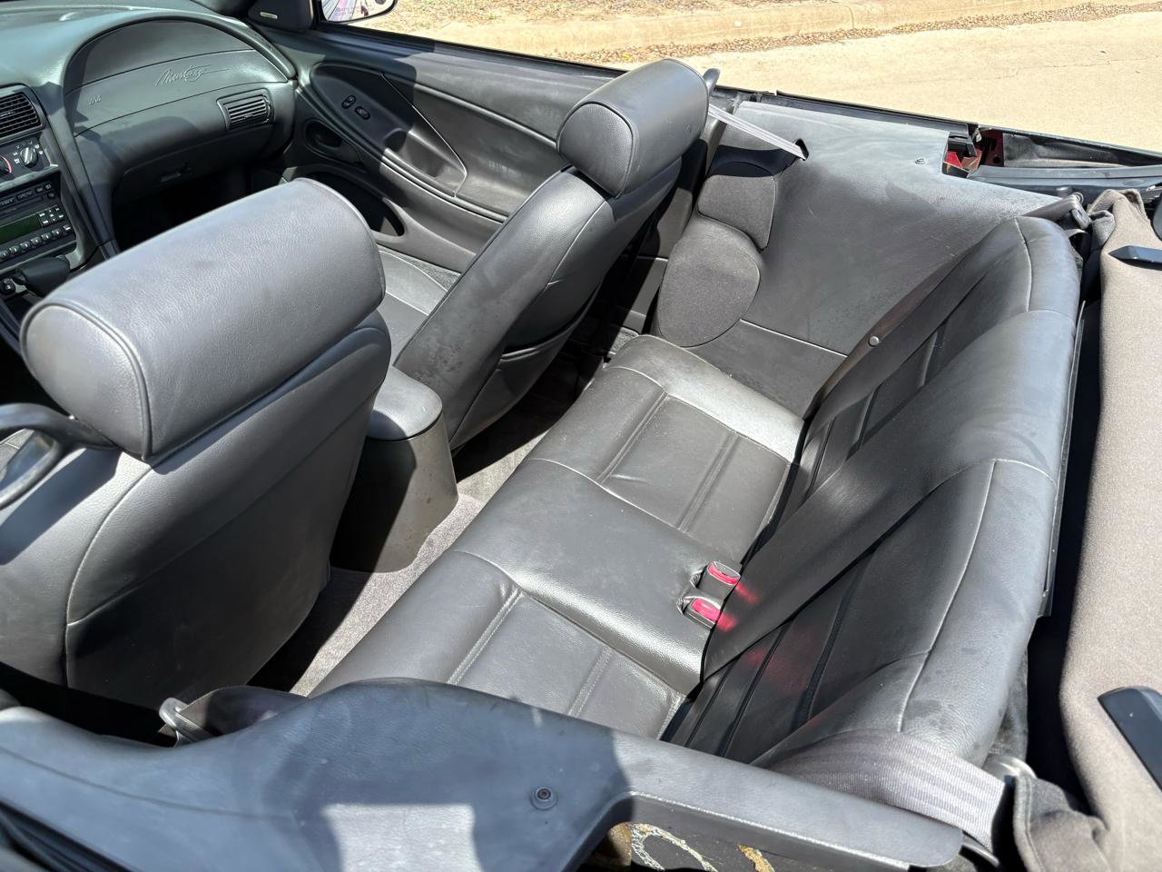 Used 2004 Ford Mustang 2dr CONVERTIBLE V6 image 46