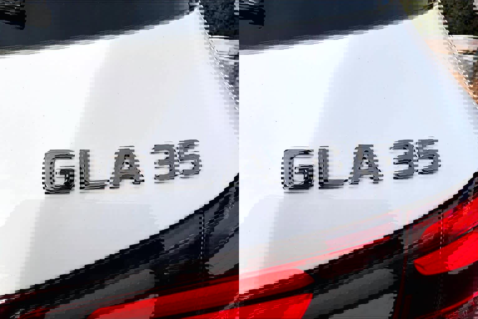 Used 2025 Mercedes-Benz GLA 35 AMG 4MATIC image 12