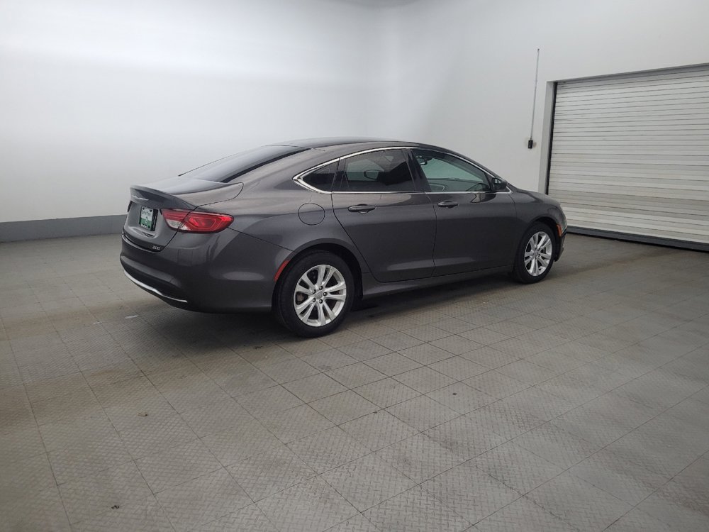 Used 2015 Chrysler 200 Limited image 10