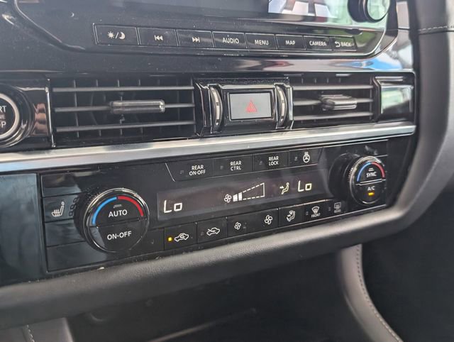 Used 2023 Nissan Pathfinder SL image 21