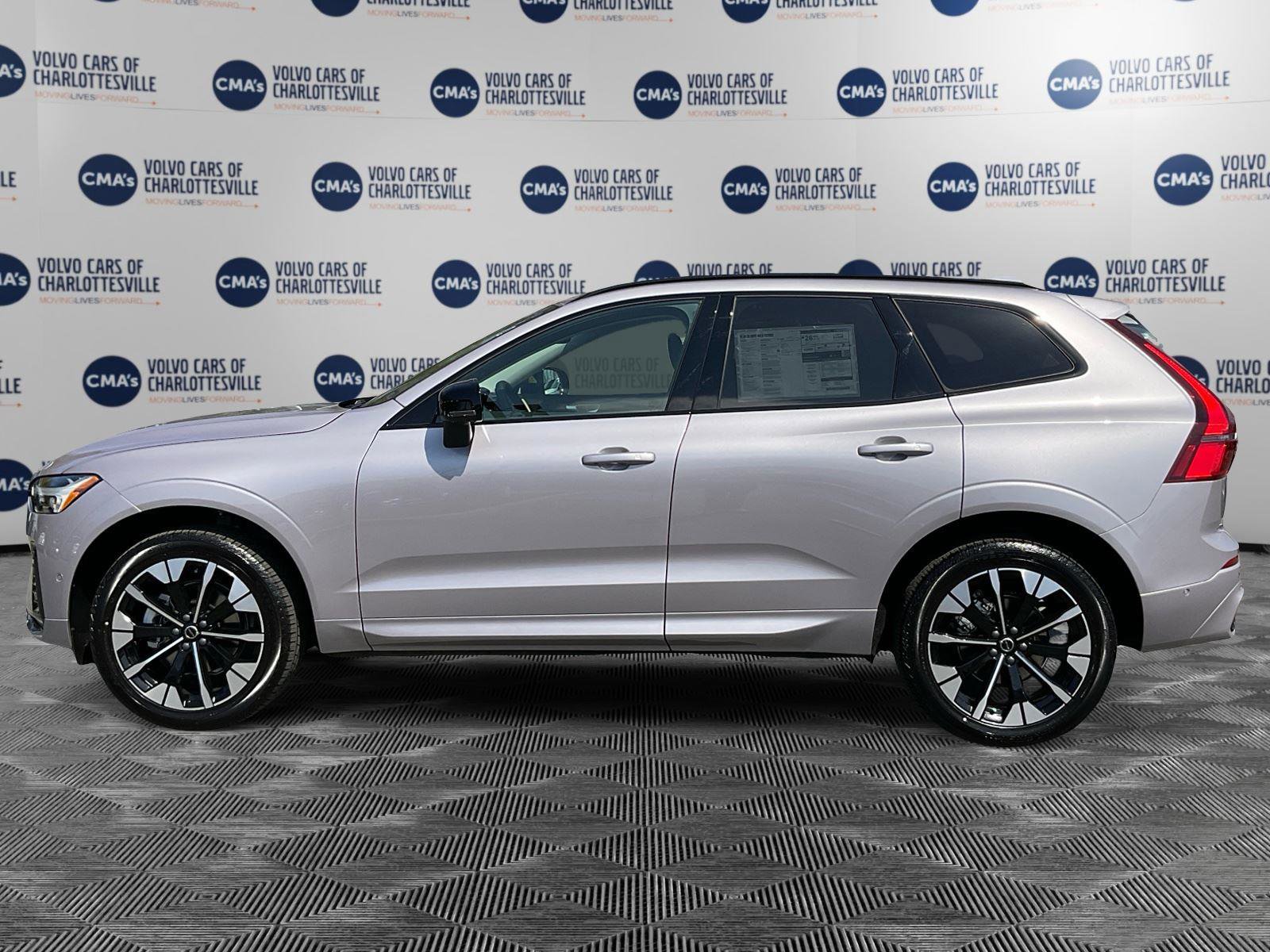 New 2026 Volvo XC60 B5 Plus w/ Climate Package image 2