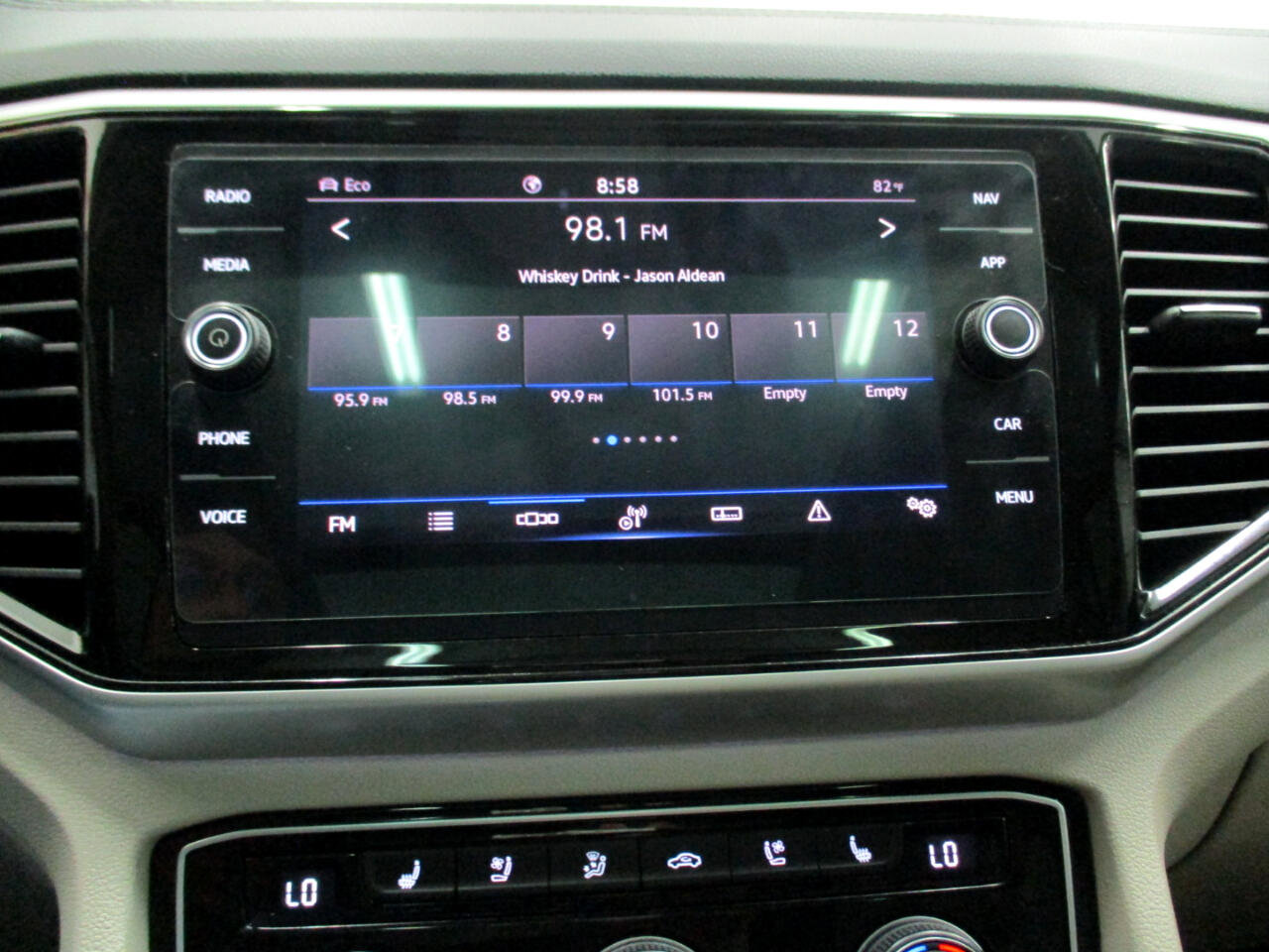 Used 2021 Volkswagen Atlas SEL Premium image 25