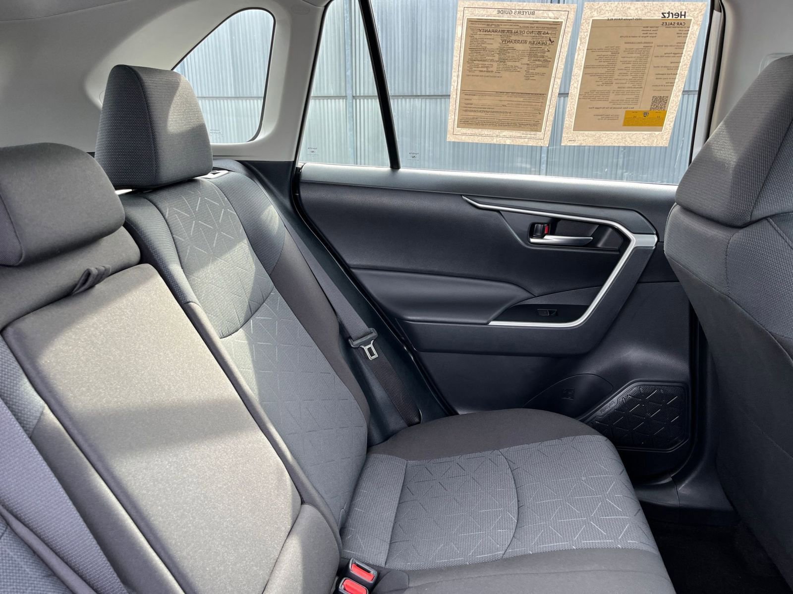 Used 2025 Toyota RAV4 XLE image 37