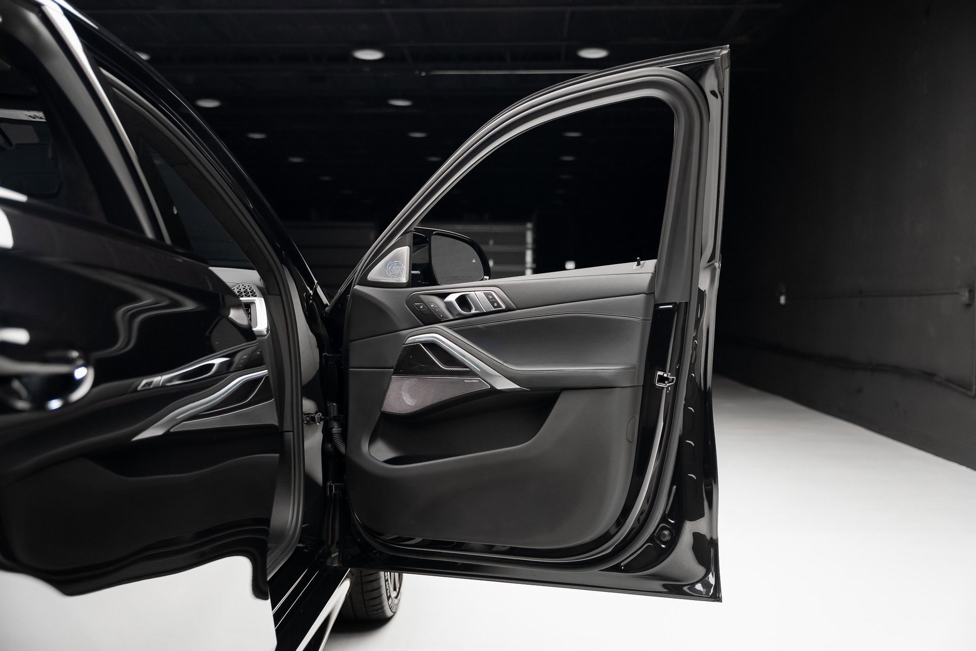 Used 2024 BMW X6 M Competition image 63