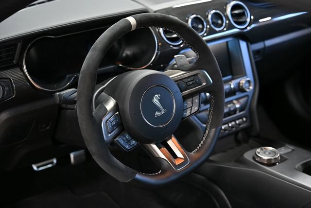 Used 2020 Ford Mustang Shelby GT500 w/ Carbon Fibre Track Pack image 24