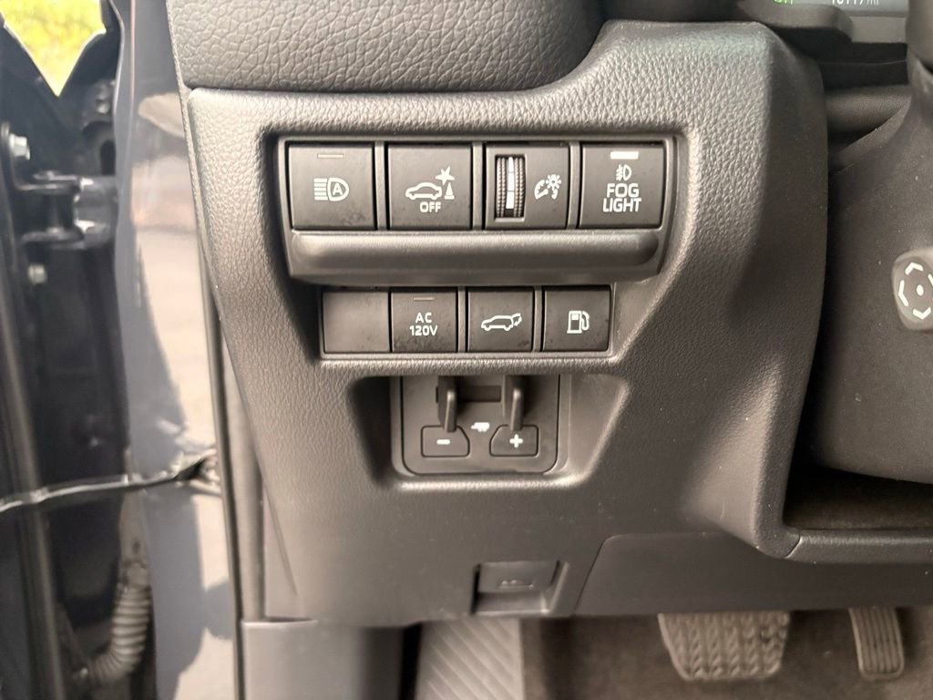 Used 2025 Toyota Land Cruiser AWD/4WD image 26