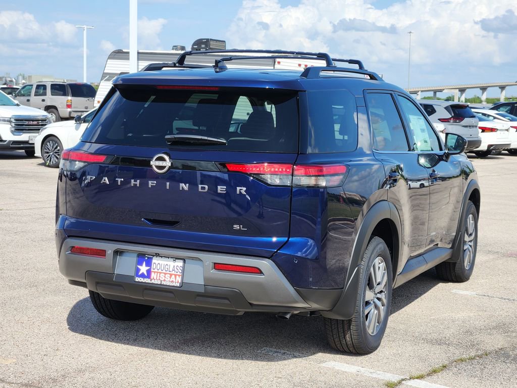New 2026 Nissan Pathfinder SL FWD image 4