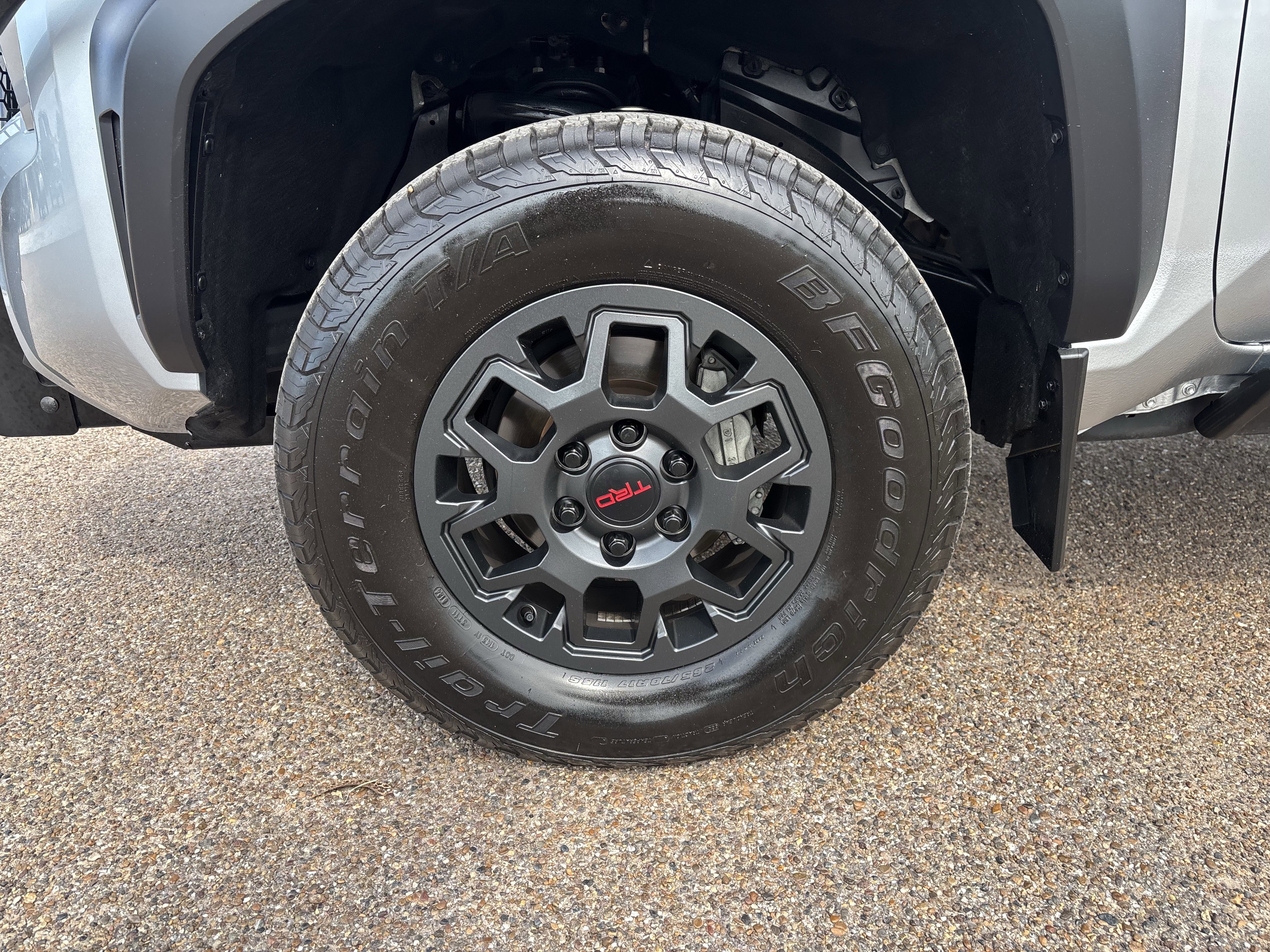 Used 2024 Toyota Tacoma PreRunner w/ TRD Prerunner Upgrade Package RWD image 8