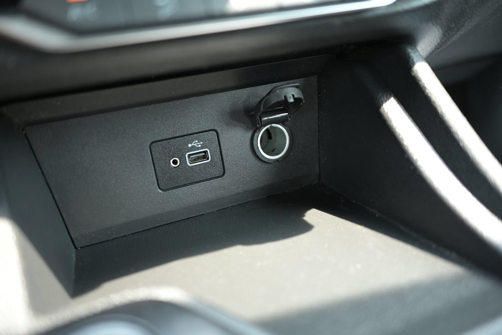 Used 2023 Nissan Sentra S FWD image 28