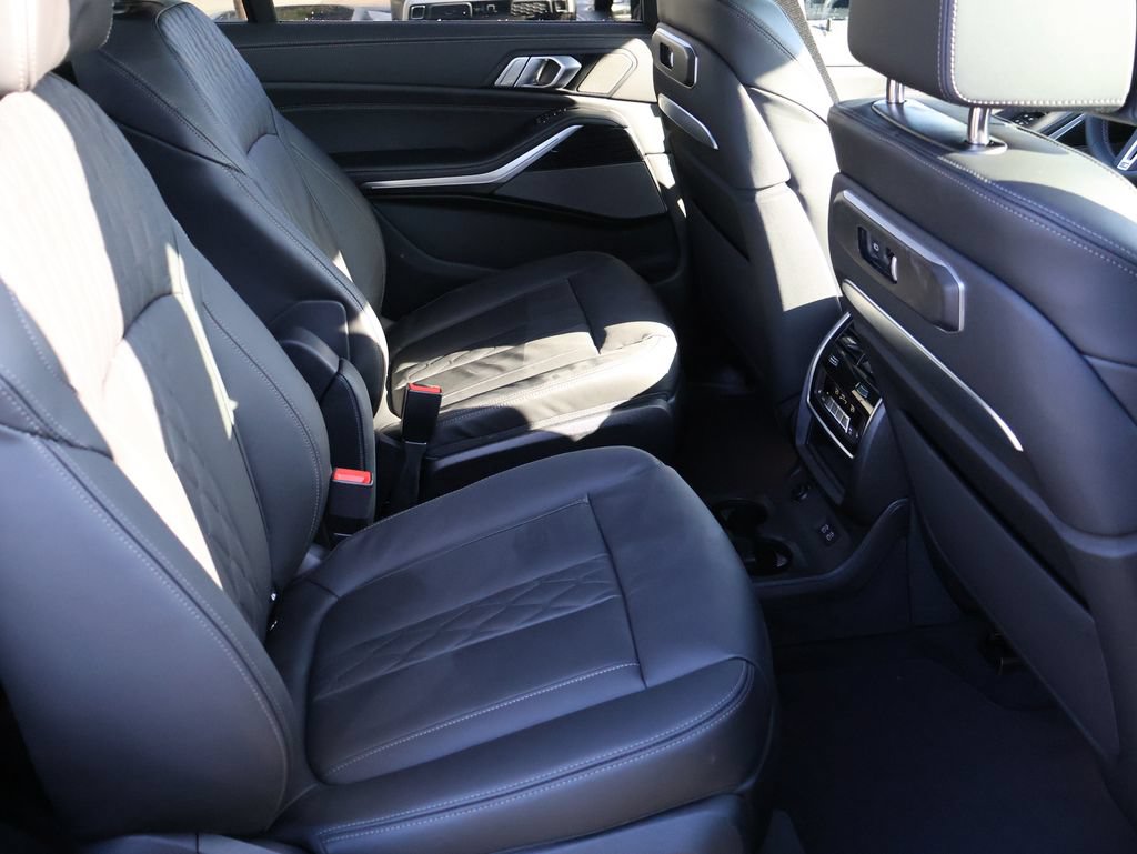 New 2026 BMW X7 M60i AWD/4WD image 30