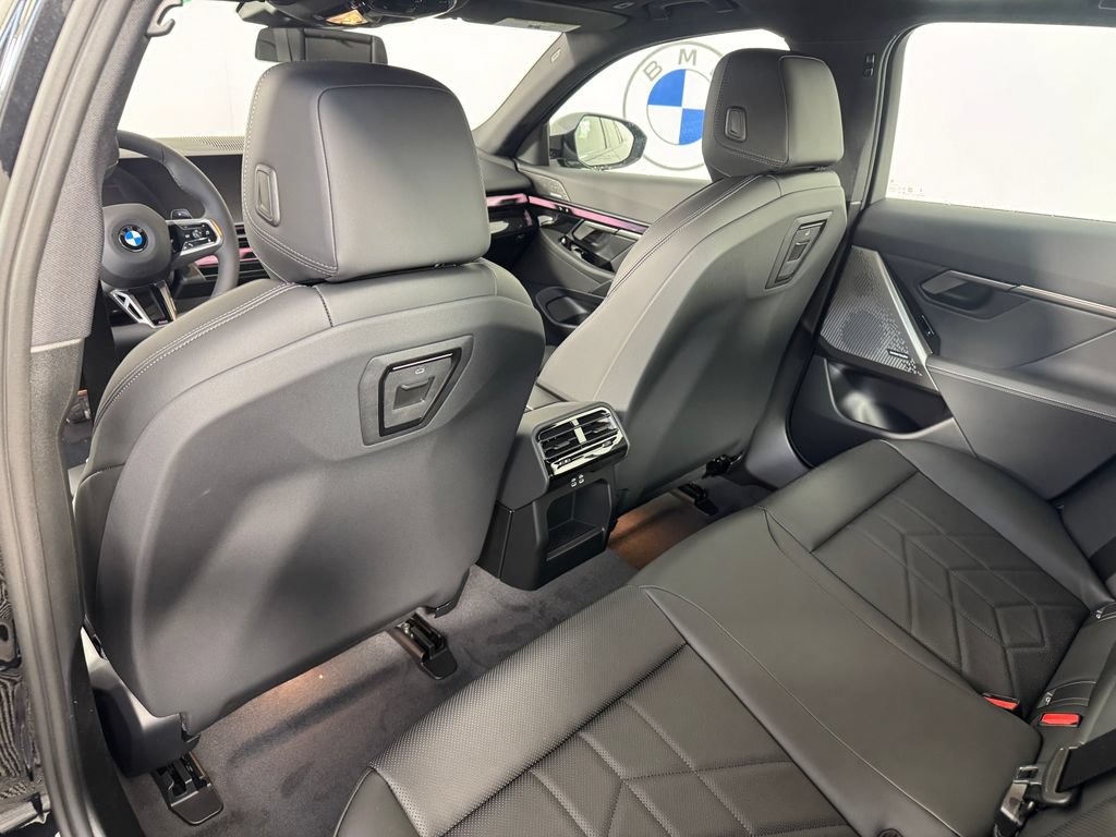 New 2027 BMW 530i xDrive w/ M Sport Package AWD/4WD image 14
