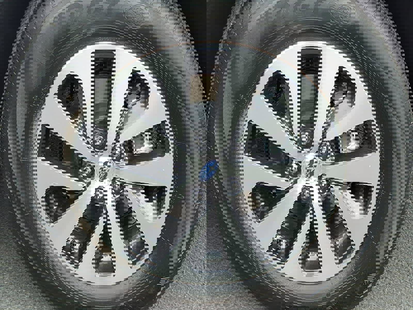 Certified 2025 Subaru Outback Premium image 12