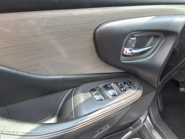 Used 2015 Nissan Murano Platinum w/ Platinum Technology Package AWD/4WD image 4